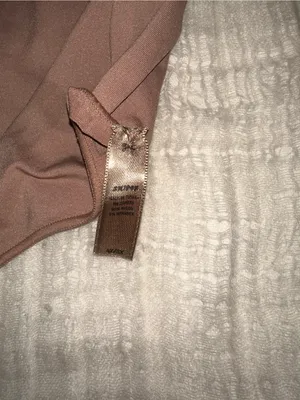 Skims Kim Kardashian Essentials Scoop Neck Long Sleeve Bodysuit size 4X/5X thumbnail 4