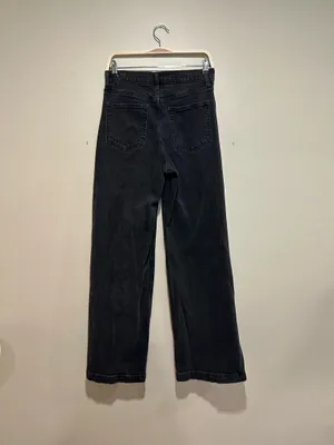 Gap High-Rise Stride Jeans thumbnail 7