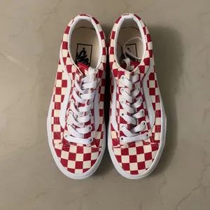 Vans NWOT  Checkered Sneakers thumbnail 6
