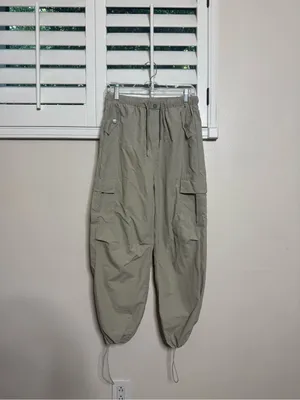 Women’s Tan Cargo Jogger Pants thumbnail 2
