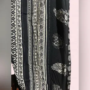 Black and White Patterned Pants Size L thumbnail 3