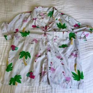 Cynthia Rowley Flamingo Holiday Pajama Top | Women’s M | TammysCollectedCloset thumbnail 1