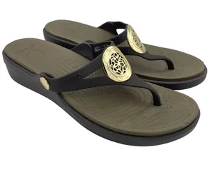 Crocs Sanrah brown gold medallion wedge sandals flip flop slide women's Size 7 thumbnail 1
