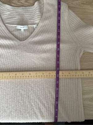 Vince‎ Medium V-neck ribbed wool cashmere blend sweater cream beige sheer thumbnail 7