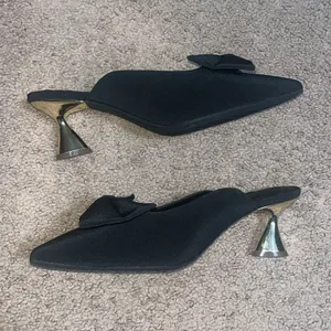 Aerosoles Juju Pointed Toe Mule Bow Gold Metallic Heel‎ Black Fabric 11 thumbnail 5