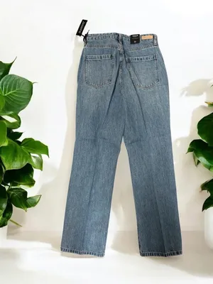 Blank NYC NWT The Baxter Ribcabe Straight Leg Distressed Buttonfly Jeans Size 27 thumbnail 2