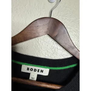 Boden 100% Cashmere Crewneck Sweater Womans L Black Green Trim Ribbed Edges thumbnail 3