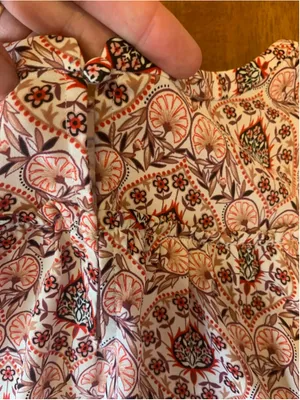 Loft Top Medium Cream with Red Black Floral Design thumbnail 3