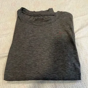 Patagonia dark gray twisted back long sleeve top for women size M thumbnail 1