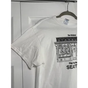 Delta Starbucks Pike Place Seattle T-Shirt Womens Size L White Graphic Tee thumbnail 2