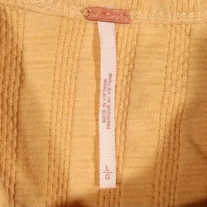 NWT Yellow Top thumbnail 7