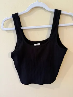 Full Tilt Black Ribbed Scoop Crop Tank thumbnail 2