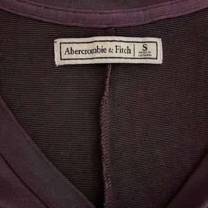 Abercrombie Fitch Plum V Neck 3/4 Sleeve‎ Shift Dress Womens Size Small thumbnail 4