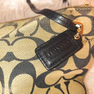 Coach Bag Shoulder Crossbody Signature Logo Y2k thumbnail 2