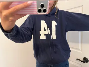 Brandy Melville 14 Hoodie thumbnail 2