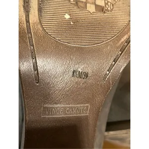 Vince Camuto Fretzia Ankle Bootie Gray Suede Boot Perforated 3.5” Heel 8.5 thumbnail 7
