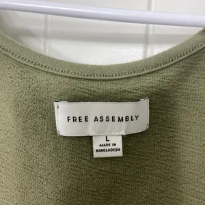 NWOT‎ Free Assembly women's comfy fit olive green drawstring waist romper large thumbnail 3