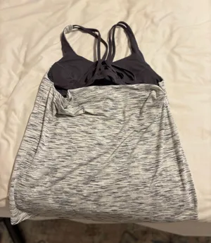 Lululemon tank top thumbnail 2