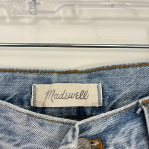 Madewell Size 26 Light Blue Perfect Vintage Jeans Straight Tapered 90s Mom Jeans thumbnail 6