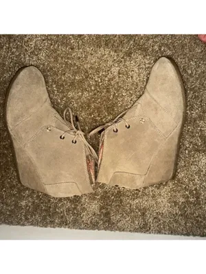 Toms Tan Suede Ankle Wedge Boots Women's Size 7.5 thumbnail 5