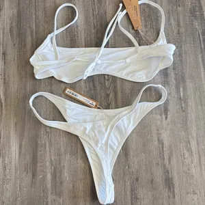 SKIMS New Bikini S thumbnail 3