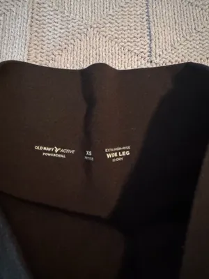 Old Navy Wide-Leg Pants thumbnail 2