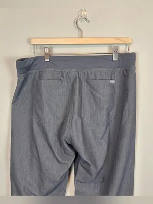 FIGS Livingston Basic Scrub Pants Large Graphite Gray Straight Leg T21003 thumbnail 4
