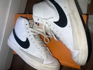 Nike Blazer Mid ’77 Women’s thumbnail 1