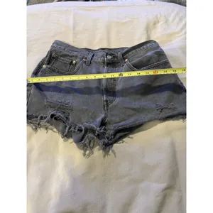 Levi's 501 Shorts Womens W30 Button Fly Frayed Hem Dark Wash Whisker Mid Rise thumbnail 8