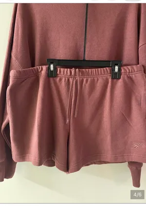 Reebok Women’s sweatshirt & shorts set Large thumbnail 4