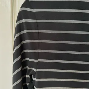 White House black Market black striped shirt thumbnail 6