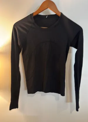 Lululemon Swiftly Tech Long Sleeve thumbnail 1