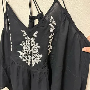 NWT O’NEILL Black Camisole with White Embroidery thumbnail 10