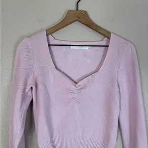 Astr The Label Sweetheart Ribbed Cropped Sweater size Medium Pink purple $39 thumbnail 3