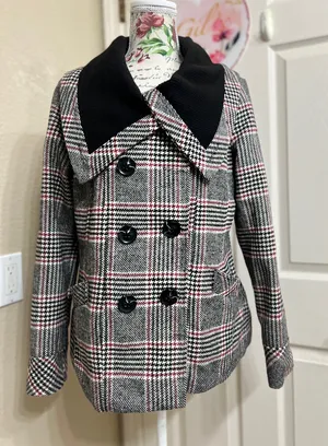 DollHouse gray and black coat size L thumbnail 1