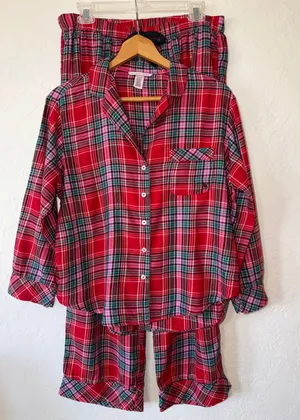 Victoria's Secret Plaid Flannel Pajama Set Size M Short Red Holiday Lurex EUC‎ thumbnail 1