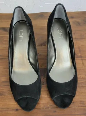 Loft Womens Shoes Size 8M Black Leather Slip-On Peep Toes Velvet Wedge Heels thumbnail 1