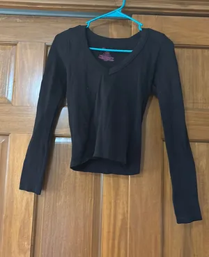 No Boundaries Black Top thumbnail 1
