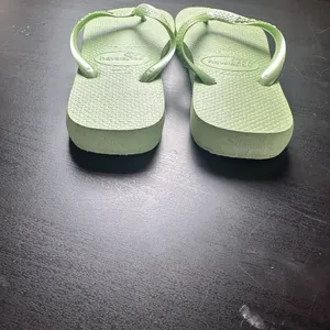 HAVAIANAS Lime Green Classic Flip Flops Size 6 thumbnail 6
