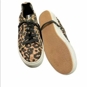 NEW Emmi Platform Lace Up Sneaker 8.5 Animal Print thumbnail 5