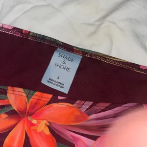 Shade & Shore New 2 Piece Bikini Swimsuit Burgundy Floral Small Bottom Low Rise 36D Top thumbnail 2