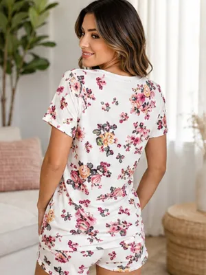 Women’s Floral Short Sleeve Top and Shorts Pajama Lounge Set NWT thumbnail 3