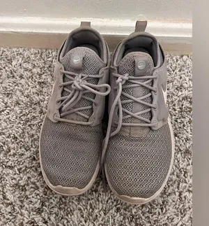 Nike Roshe Grey Sneakers Grey Women's 6.5 thumbnail 1