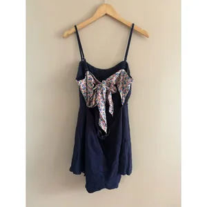 Lulus Significant Sweetie Navy Blue Tie-Back Skort Romper Size Large Linen Beach thumbnail 6