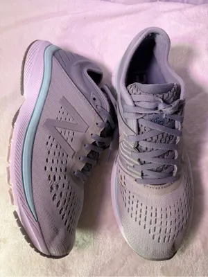 New Balance Women's Light Gray Running Sneakers with Mint Trim thumbnail 5