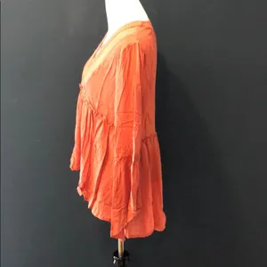 Coral Boho Crochet Lace Up V Neck Bell Sleeve Babydoll Hi Low Top Blouse Size S thumbnail 4