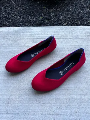 Rothy's Red Knit Woman’s Slip-On Round Toe Ballet Flats Size W8.5 thumbnail 2