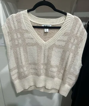 William Rast Cream and Beige V‑Neck Knit Sweater Vest thumbnail 1