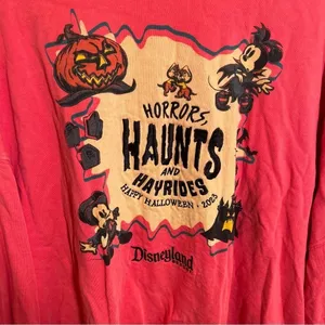 Disneyland Womens Size XL Sweatshirt Pink Horrors, Haunts and Hayrides Halloween thumbnail 6