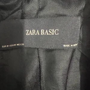 Zara‎ Women's  Black Single Button Tailored Blazer Jacket Size Medium Pocketed thumbnail 2